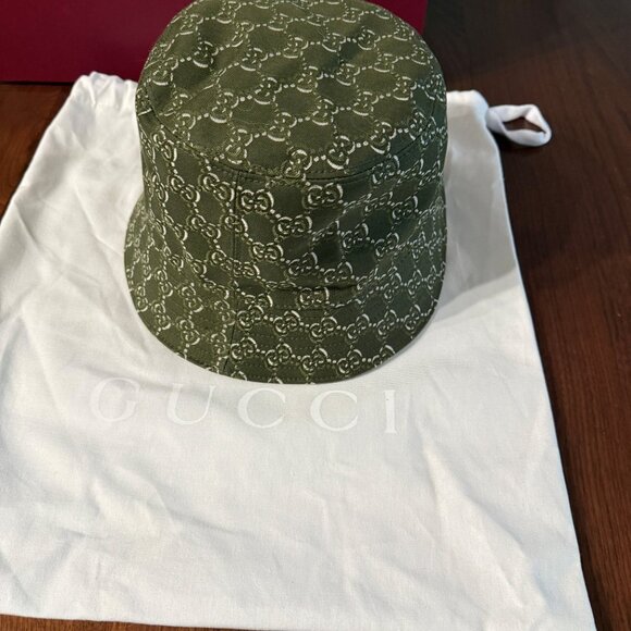 GUCCI $675 Green Cotton GG Shadow Bucket Hat New & Authentic - with original box - Picture 4 of 7